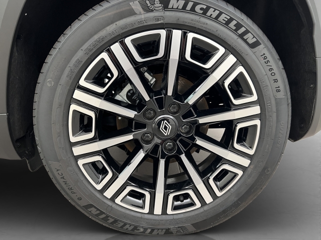 RENAULT R4 E-Tech Comfort Range iconic-image-9