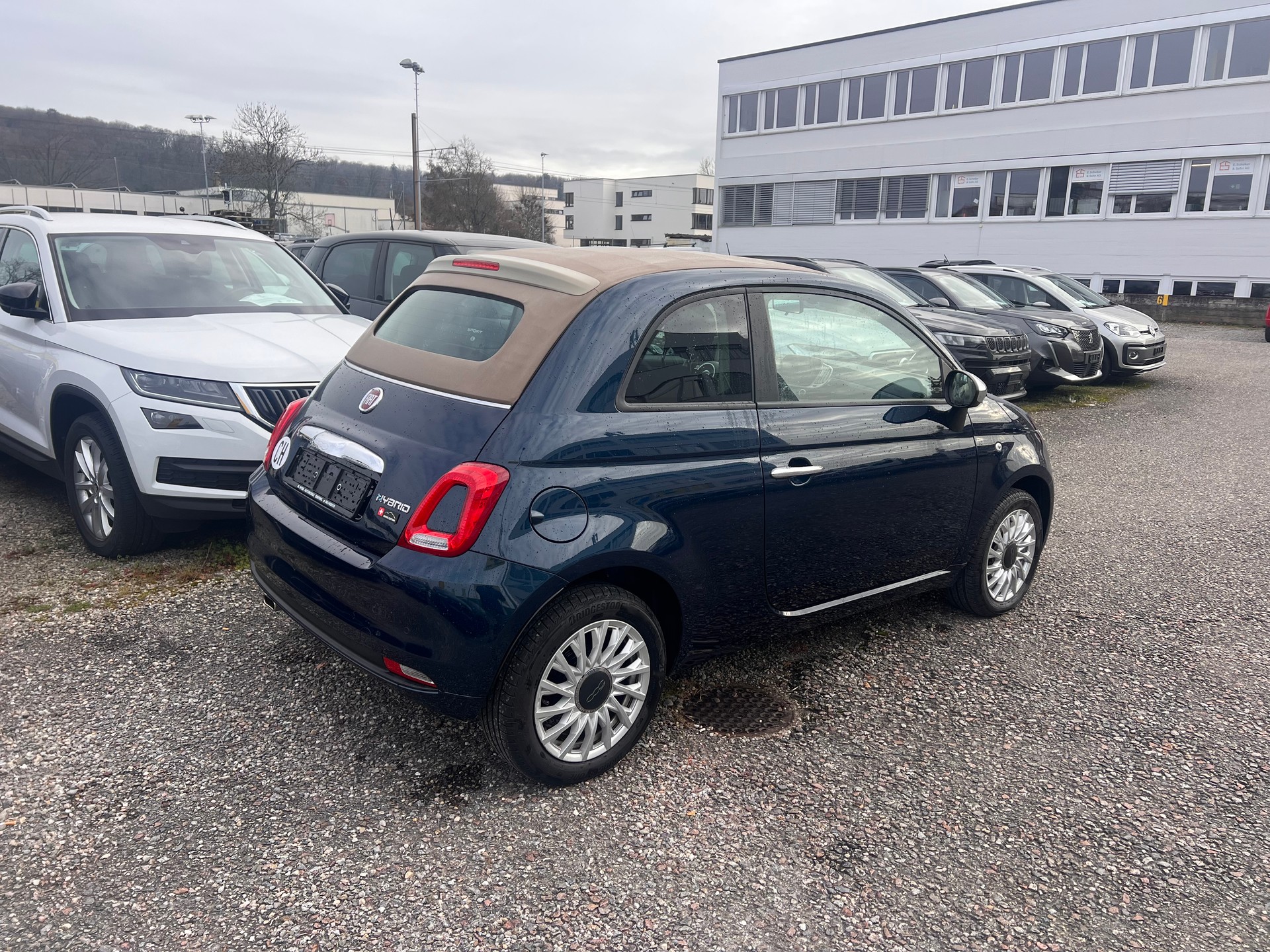 FIAT 500C 1.0 N3 MildHybrid Swiss Edition-image-5