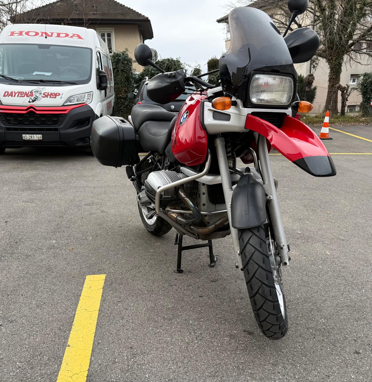 BMW R 1100 GS-image-1