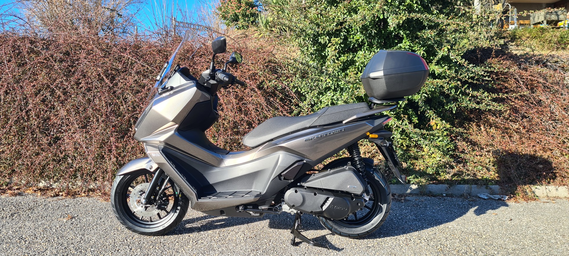 KYMCO SKY TOWN-image-2