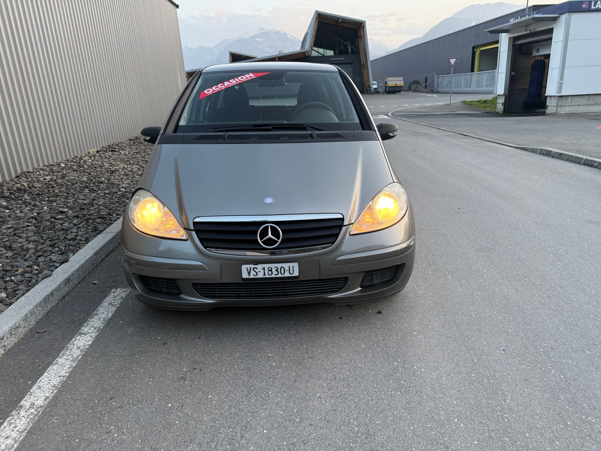 MERCEDES-BENZ A 150 Classic-image-4