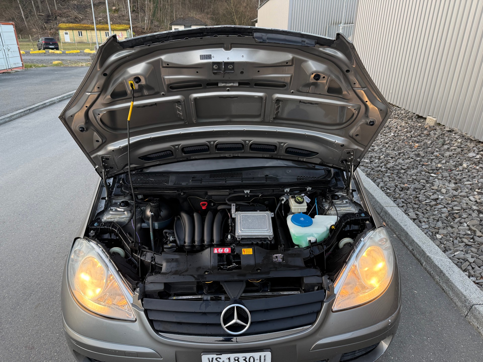 MERCEDES-BENZ A 150 Classic-image-25