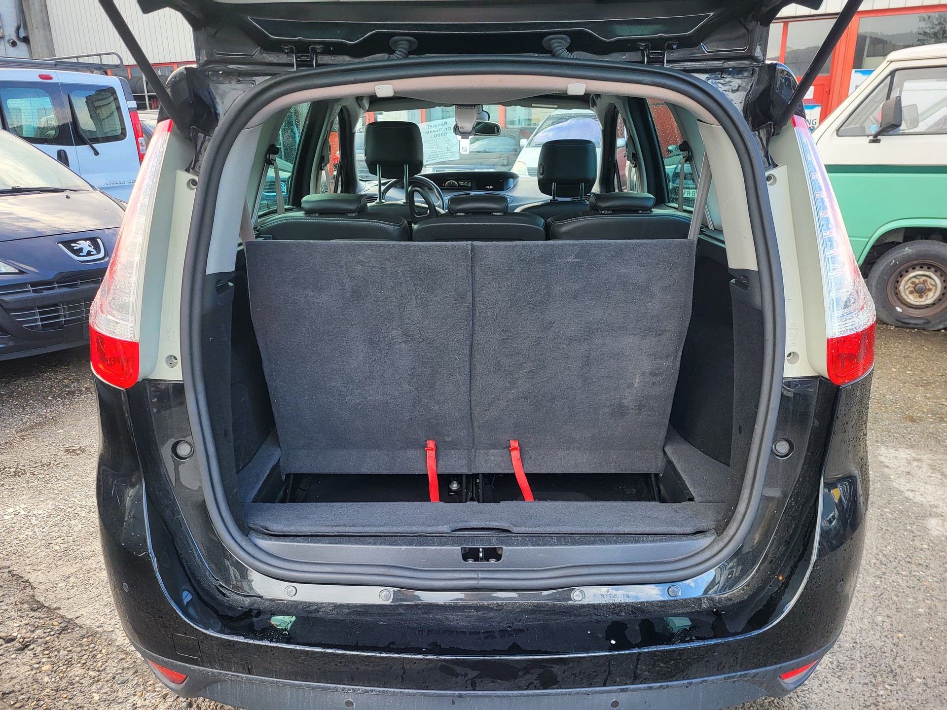 RENAULT Grand Scénic 1.5 dCi Bose EDC-image-6