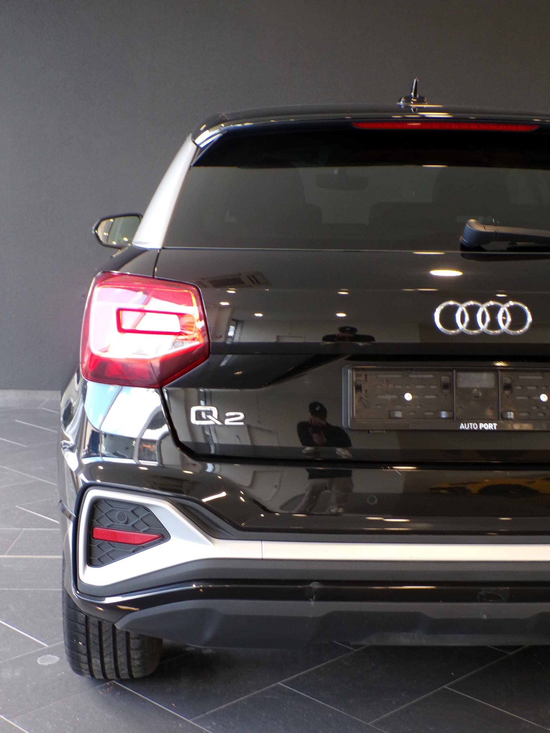 AUDI Q2 35 TFSI S-tronic-image-5