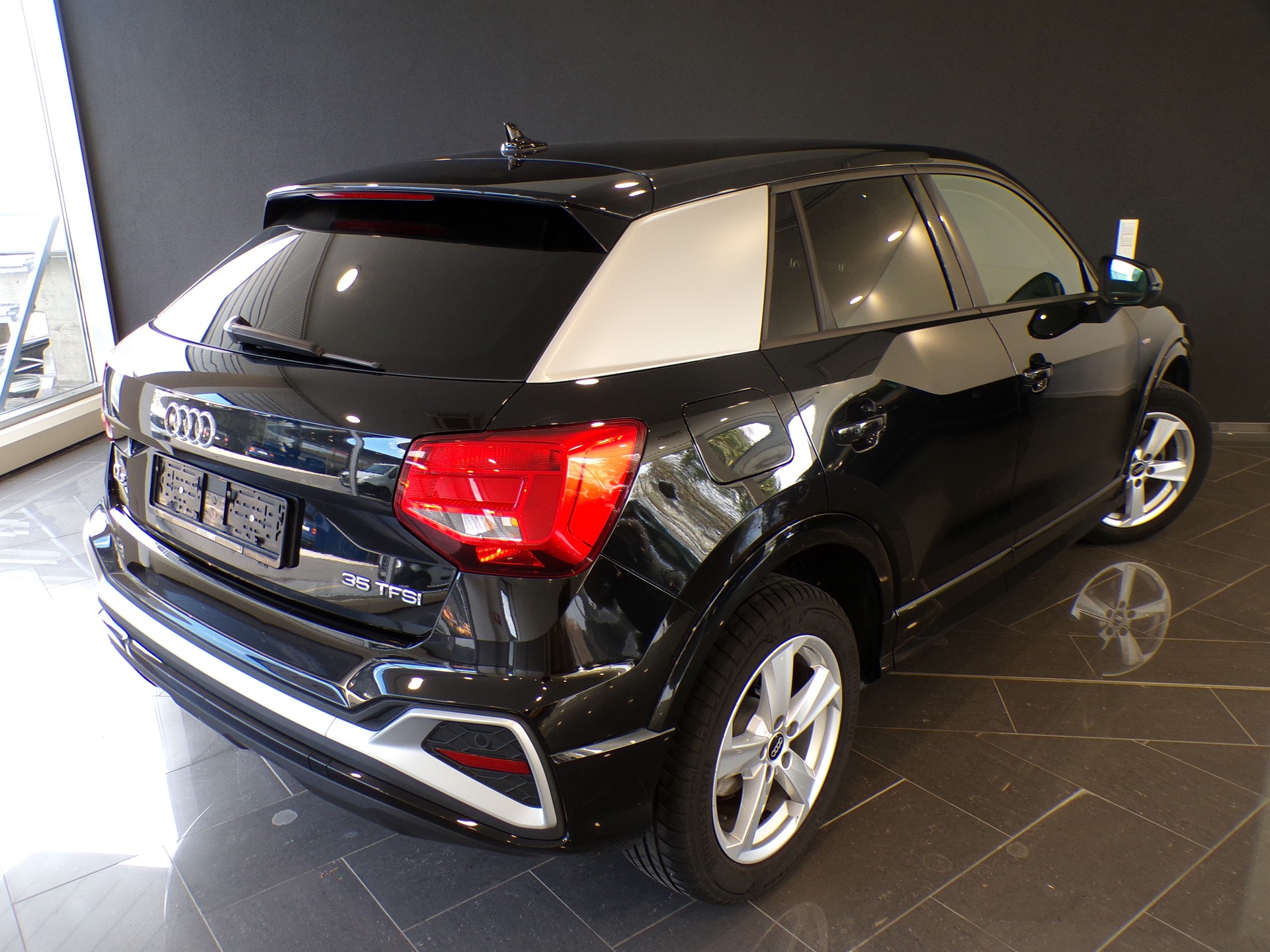 AUDI Q2 35 TFSI S-tronic-image-6