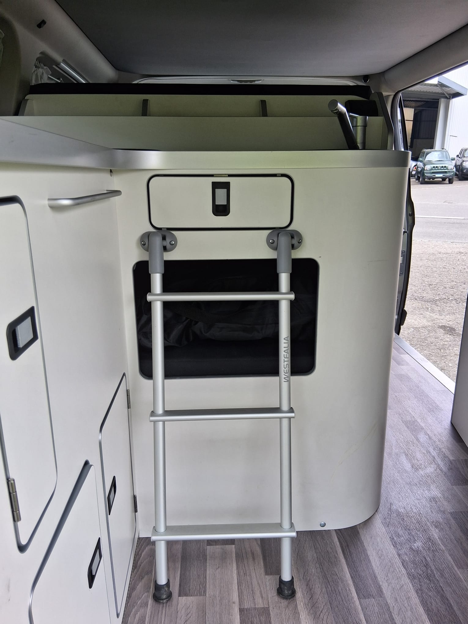 FORD Transit Custom Nugget 320 L1H1 Trend A-image-13