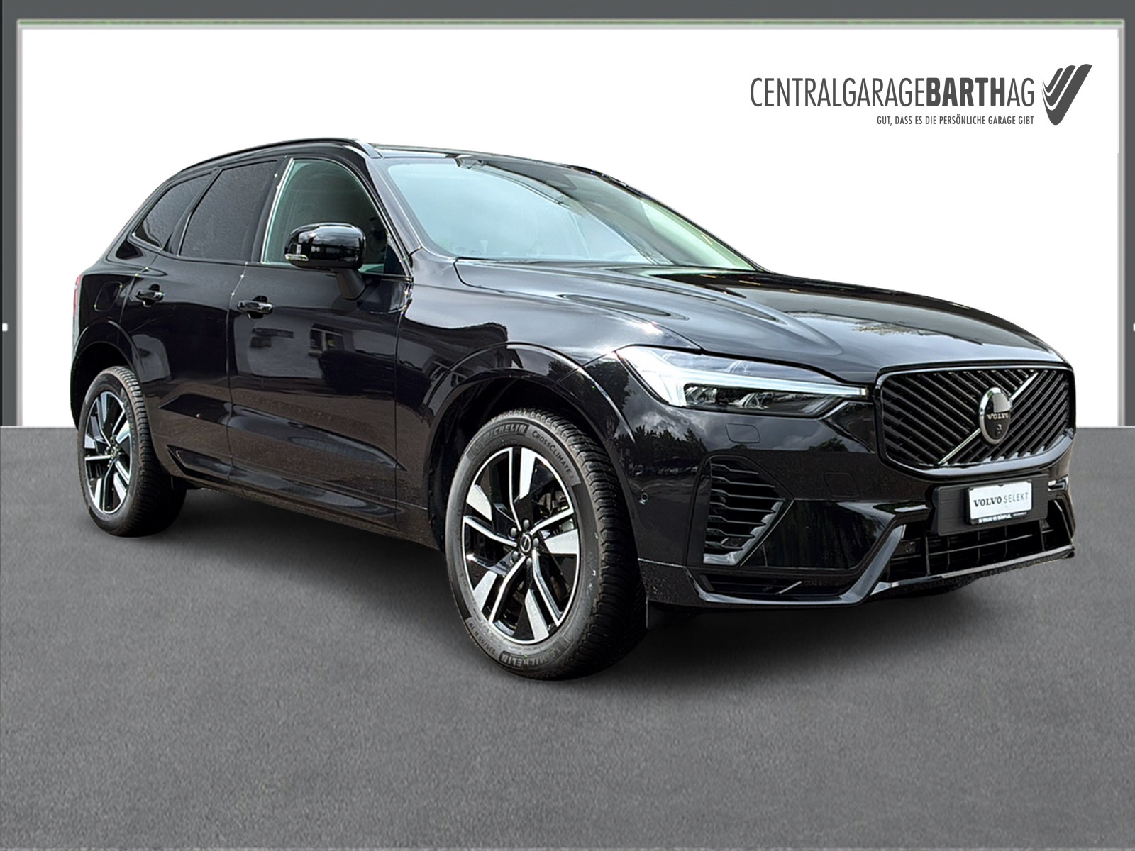 VOLVO XC60 2.0 T8 TE Plus Dark eAWD-showroom-element-2