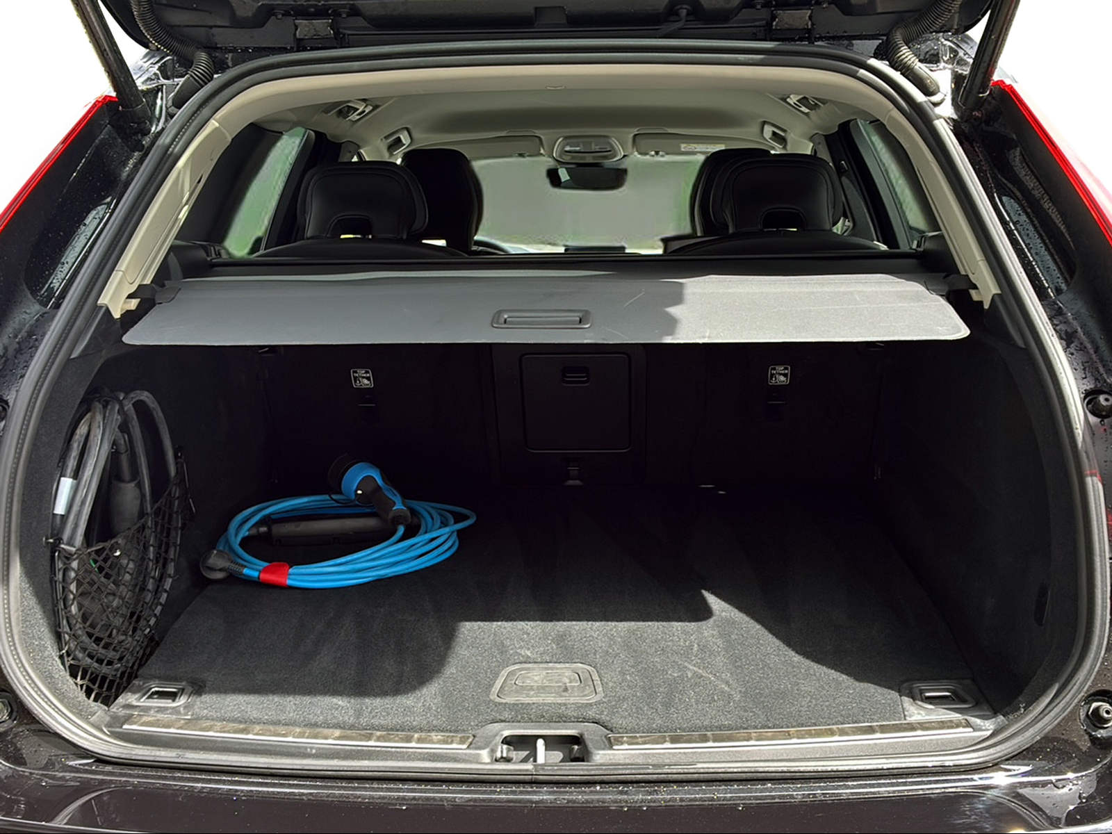 VOLVO XC60 2.0 T8 TE Plus Dark eAWD-image-8