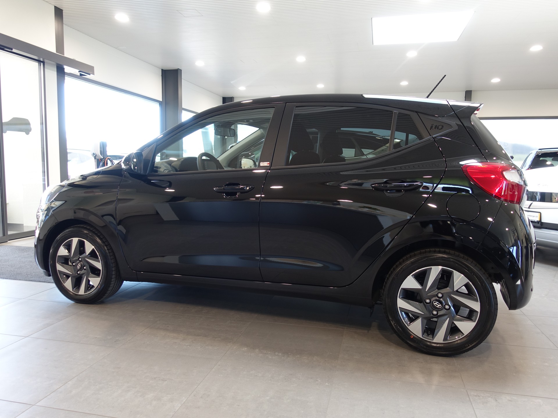 HYUNDAI i10 1.2 Amplia Aut.-showroom-element-1