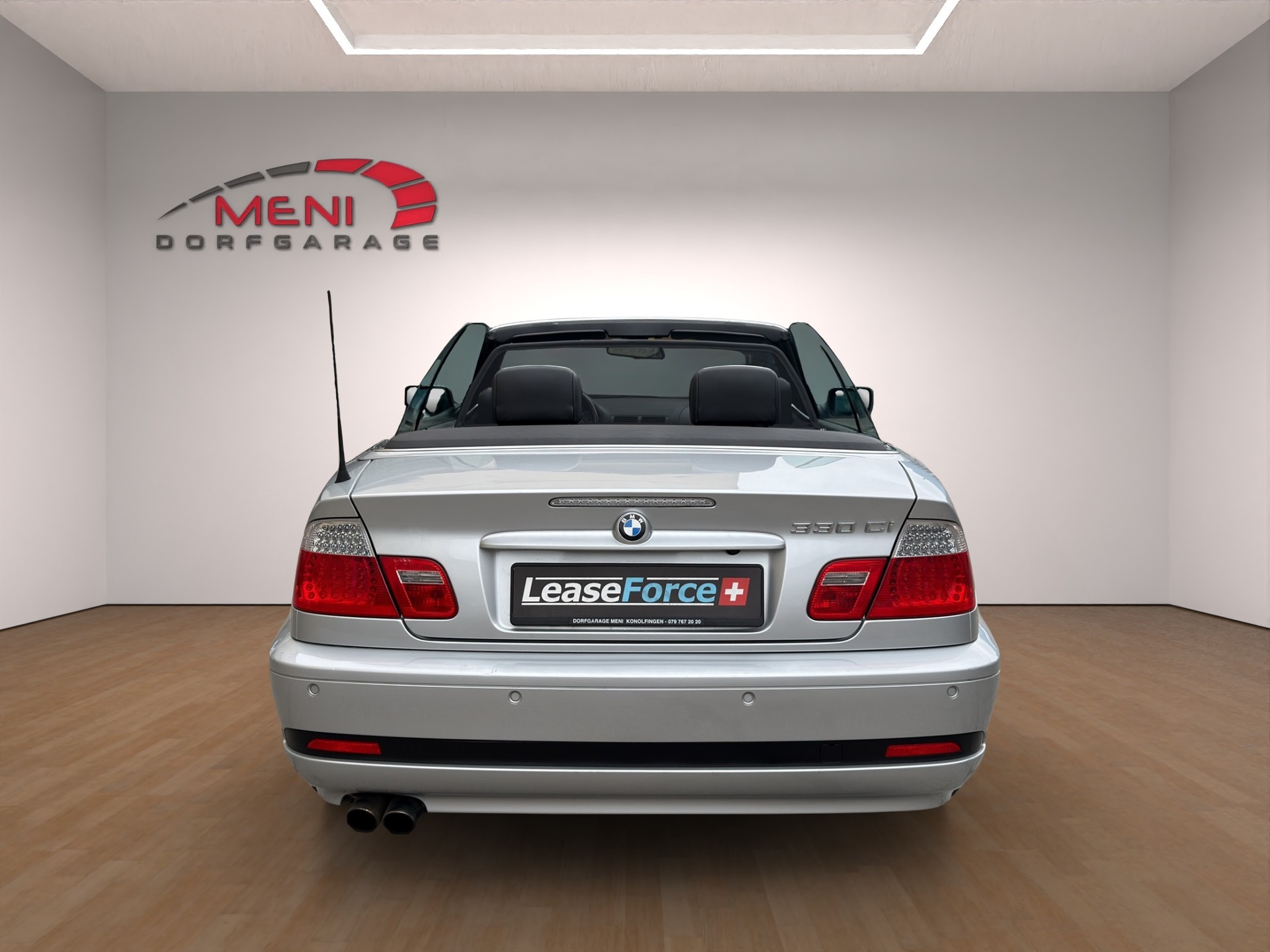 BMW 330Ci Cabriolet-image-5