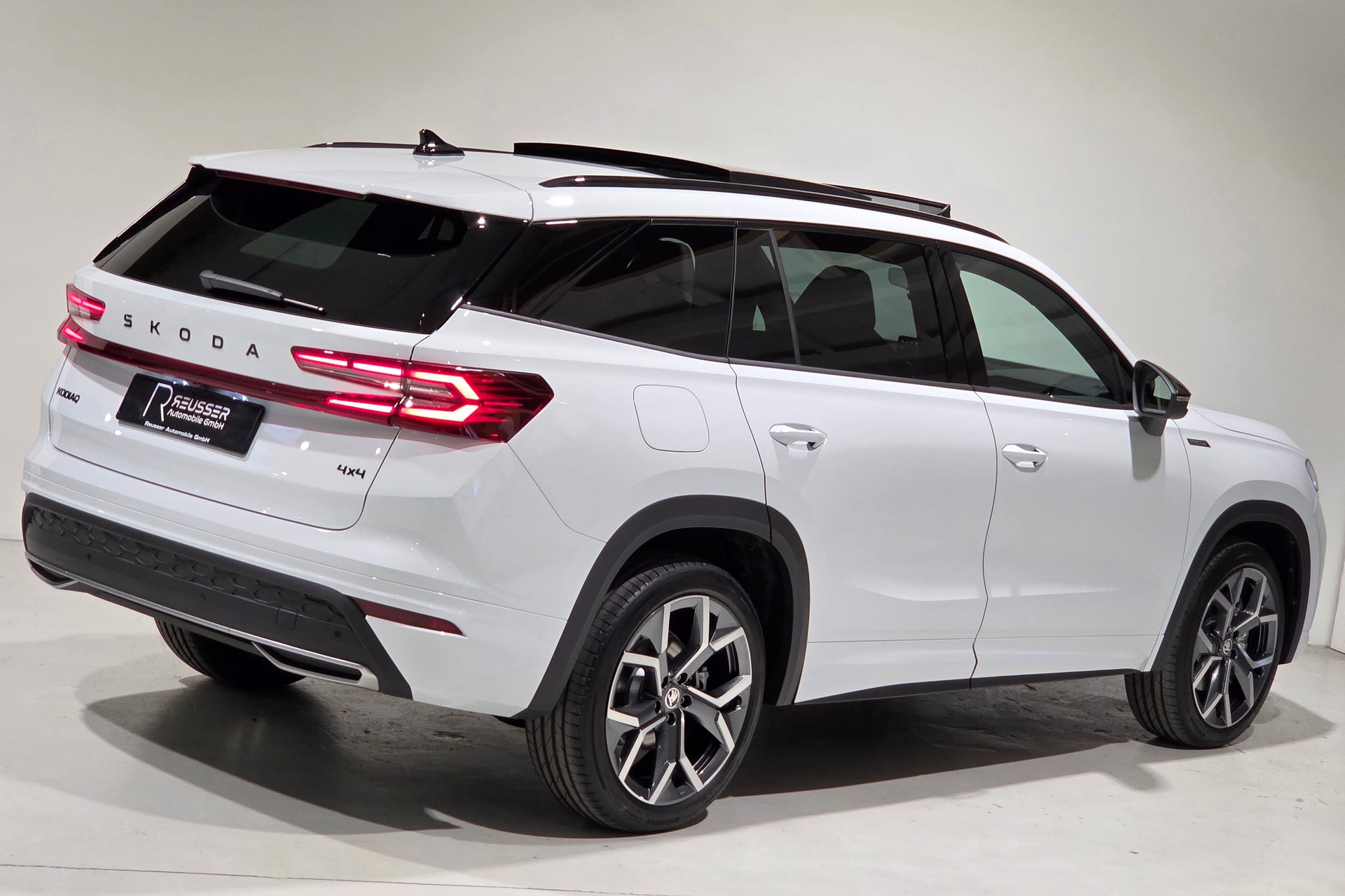 SKODA 2.0TDI Sportline 7-Plätzer 4x4 DSG-image-29