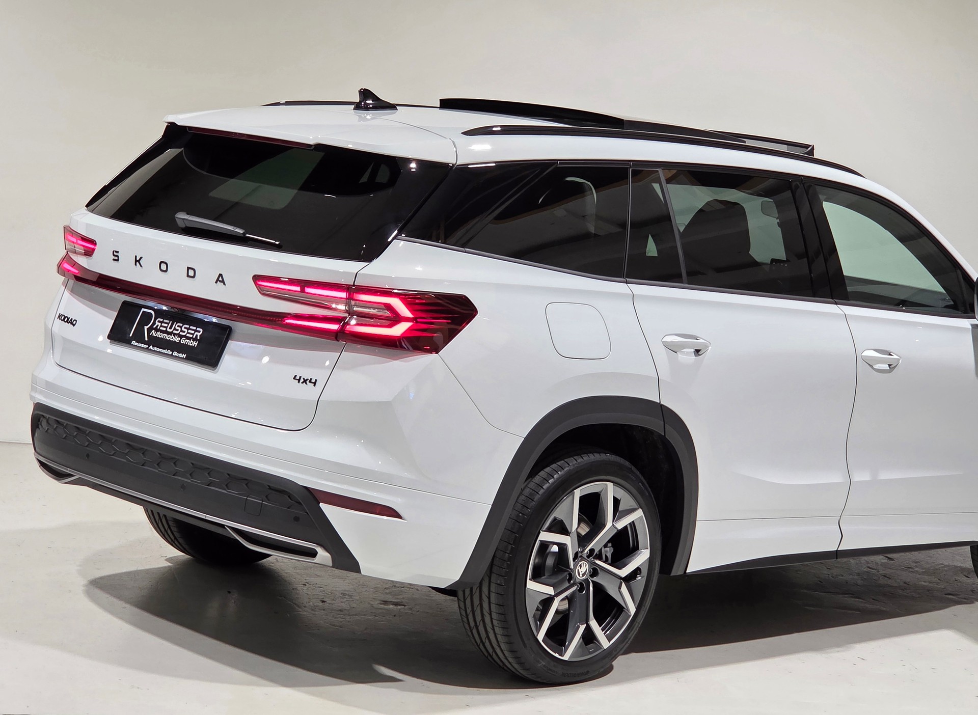 SKODA 2.0TDI Sportline 7-Plätzer 4x4 DSG-image-30