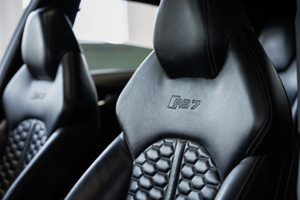 AUDI RS7 Sportback 4.0 TFSI V8 quattro S-tronic-image-15
