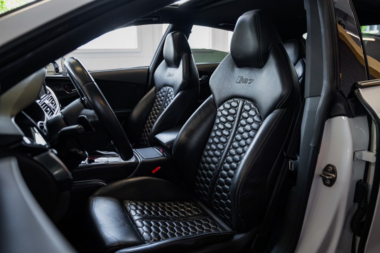 AUDI RS7 Sportback 4.0 TFSI V8 quattro S-tronic-image-14