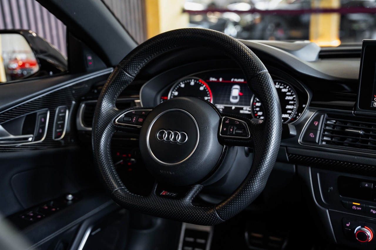 AUDI RS7 Sportback 4.0 TFSI V8 quattro S-tronic-image-39