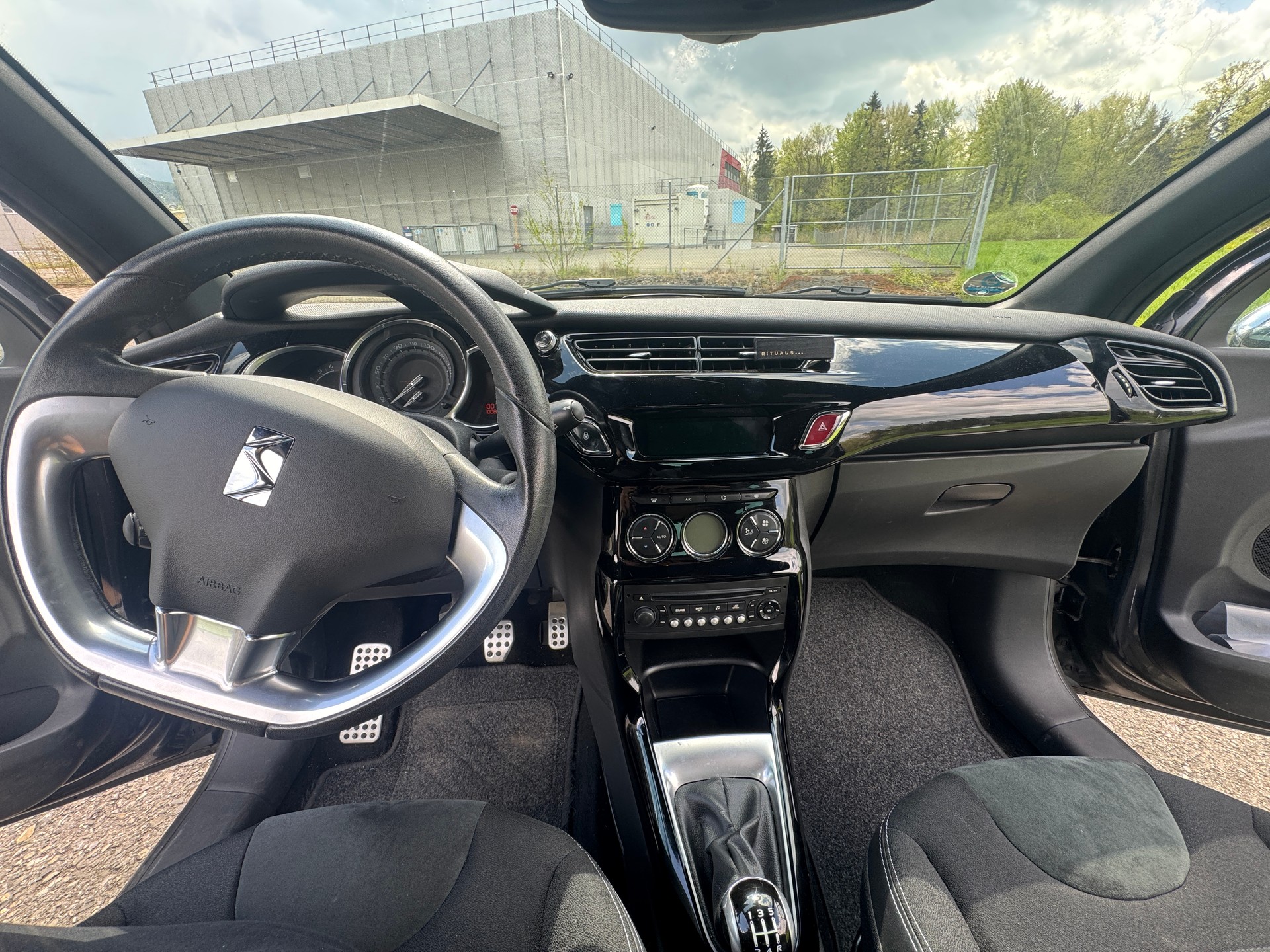 DS AUTOMOBILES DS3 1.6 VTi SO Chic-image-3