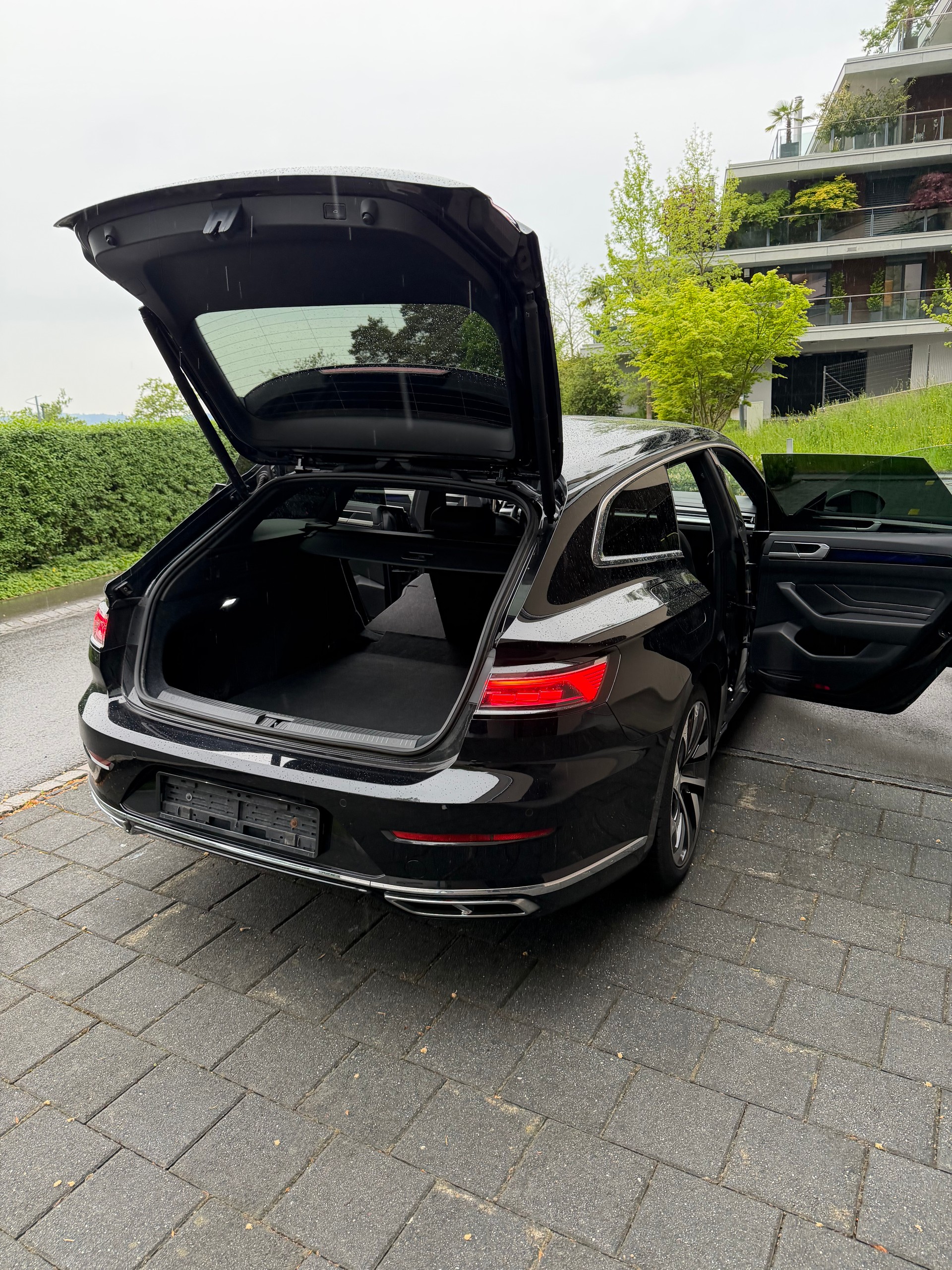 VW SB 2.0 TSI R-Line DSG-image-1