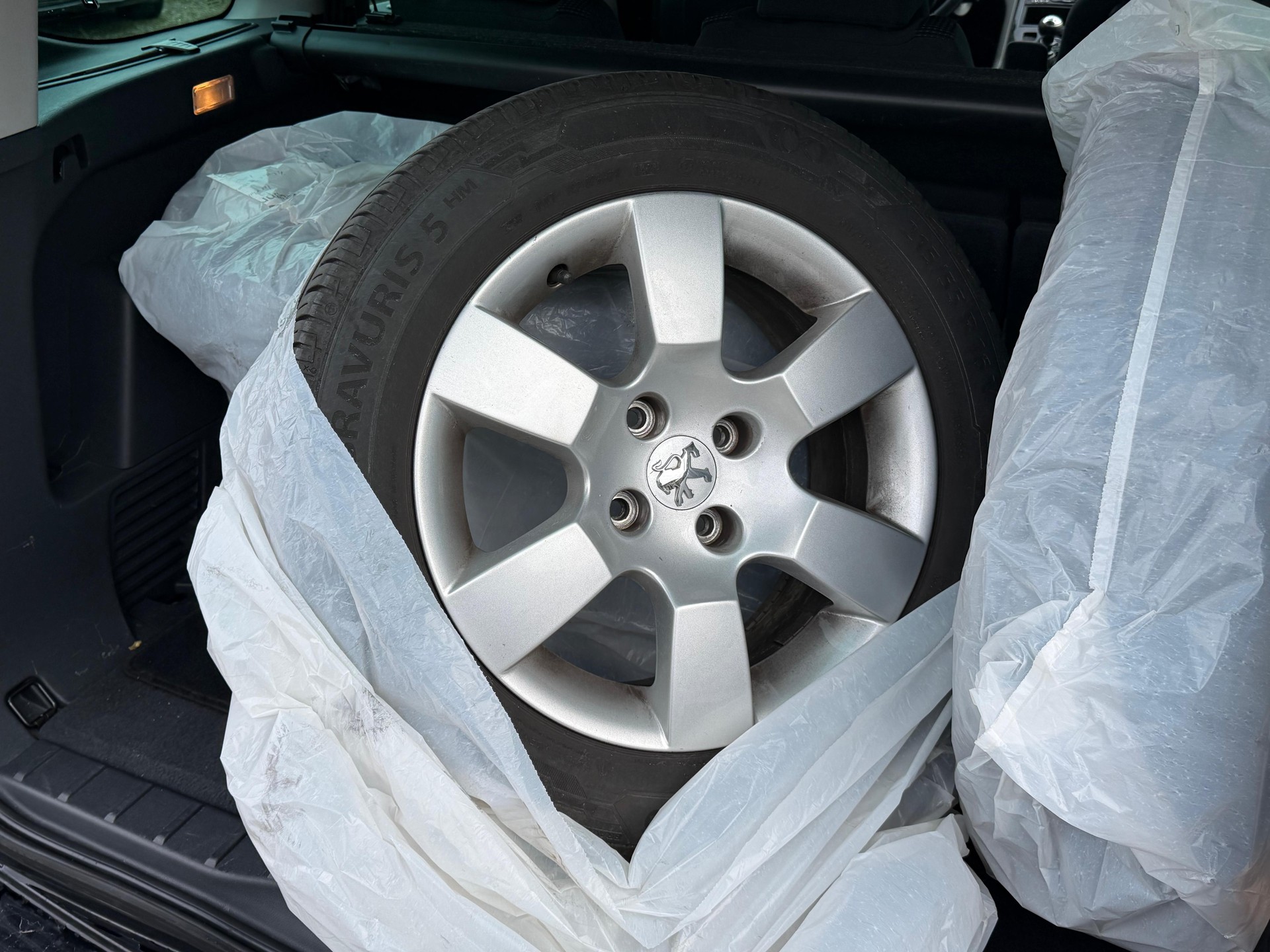 PEUGEOT 5008 2.0 HDI FAP-image-13
