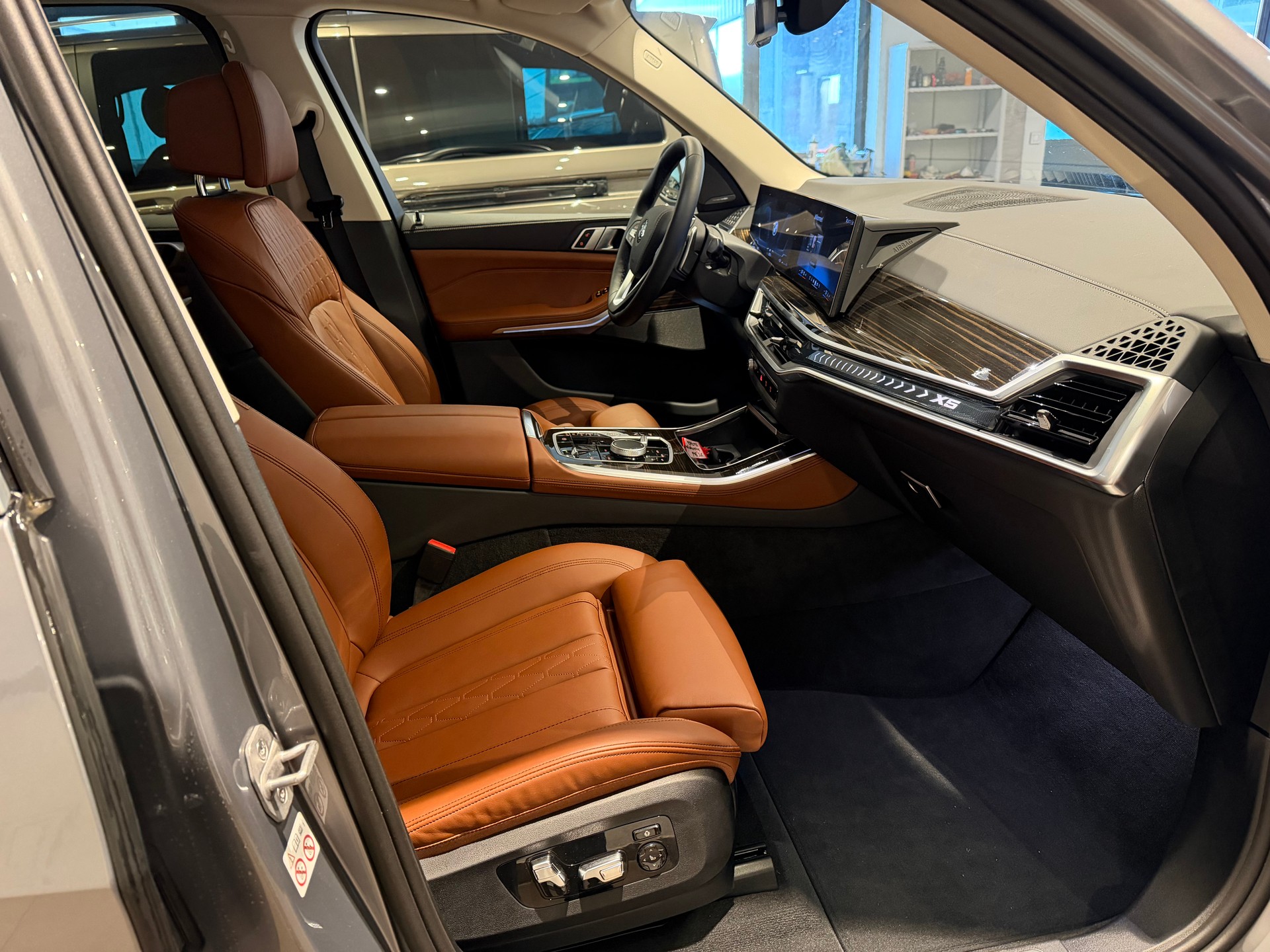 BMW X5 30d xDrive SAG-image-8
