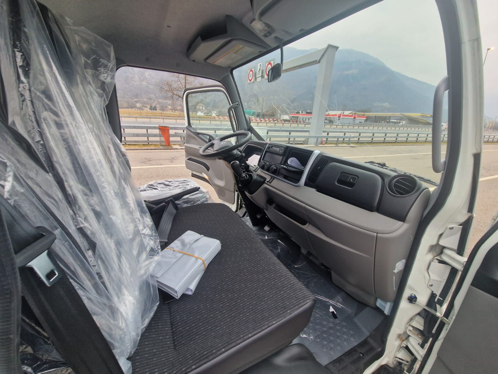 MITSUBISHI FUSO CANTER 3 S15 - Ponte Ribaltabile 3 Lati "NUOVO" - Gancio di Traino KG. 3500-image-14