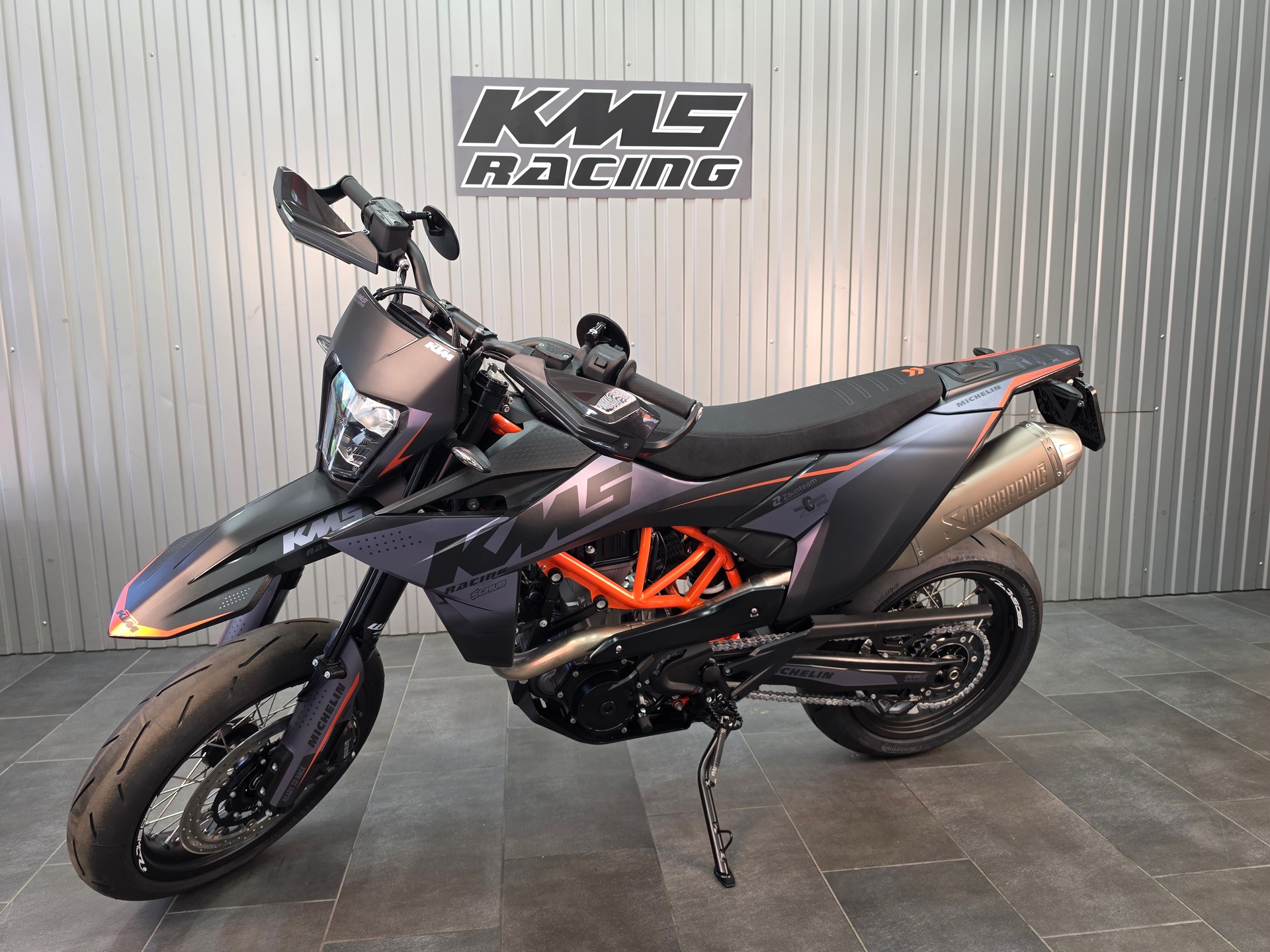 KTM 690 SMC R ABS (35 kW)-image-1
