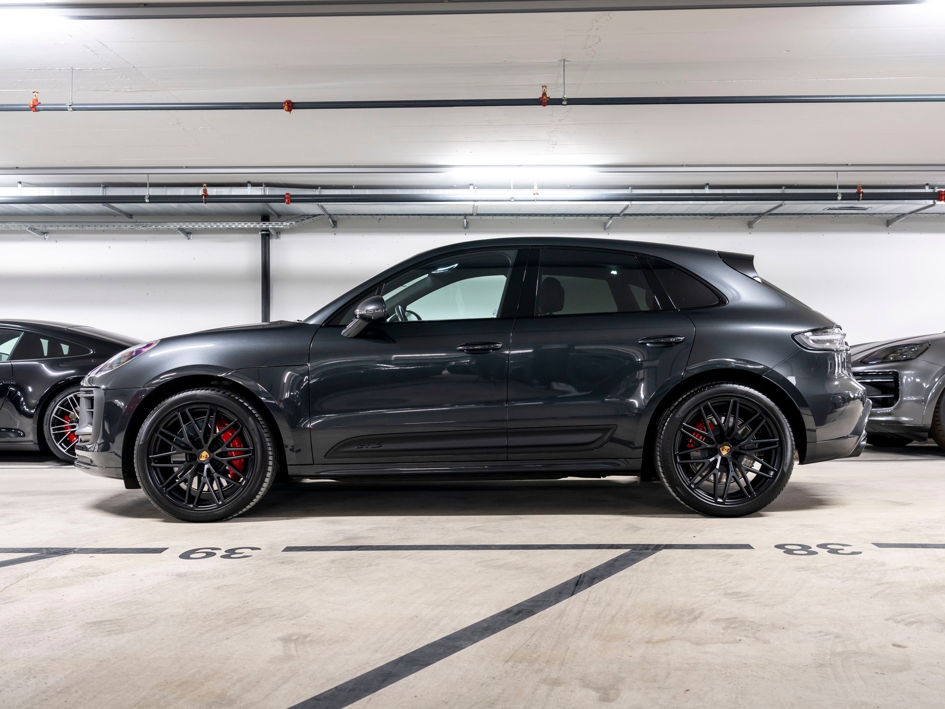 PORSCHE Macan GTS PDK-showroom-element-1