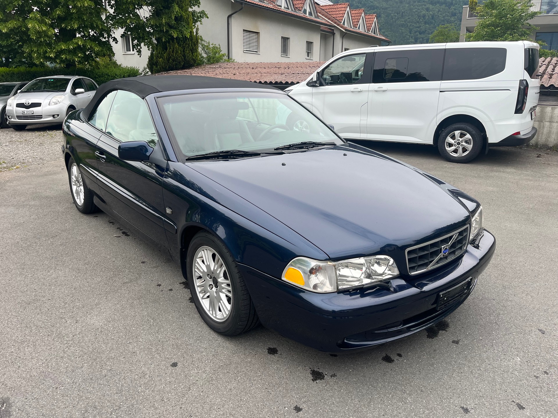 VOLVO C70 Cabriolet 2.0T-image-2