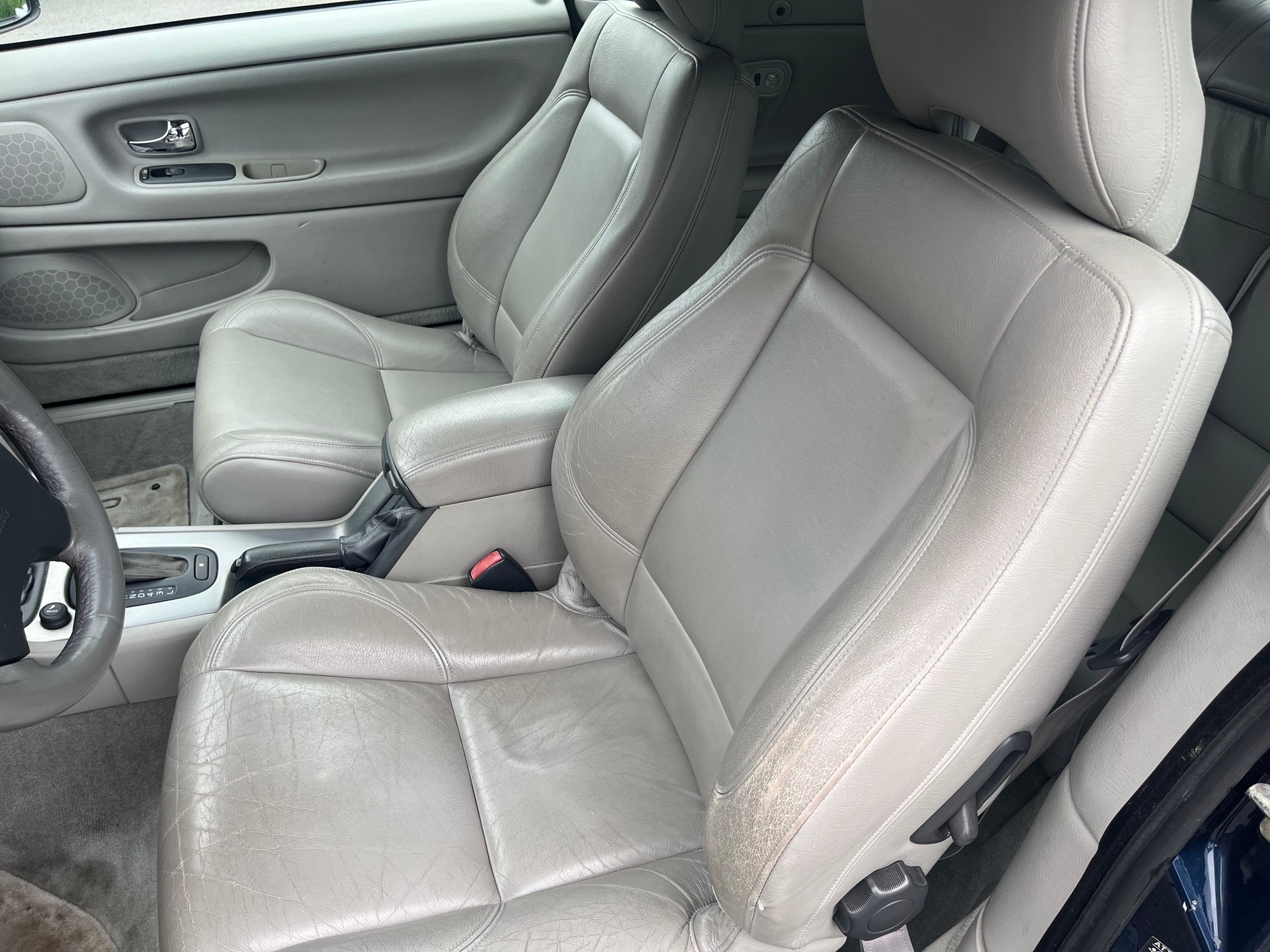 VOLVO C70 Cabriolet 2.0T-image-8