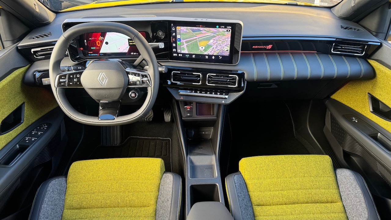 RENAULT R5 E-Tech Comfort Range 52 kWh Iconic Five-image-10