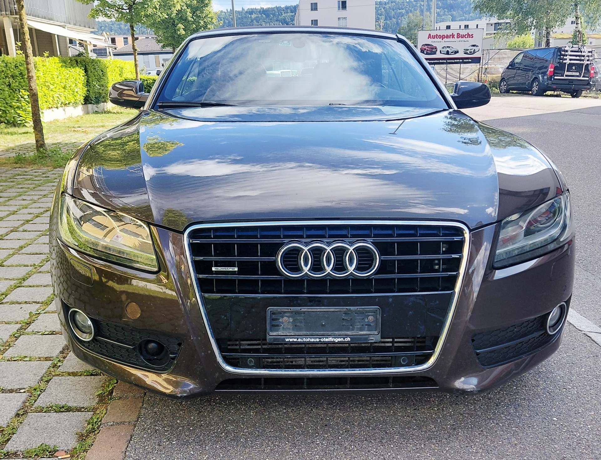 AUDI A5 Cabriolet 3.0 TDI quattro S-tronic-image-2