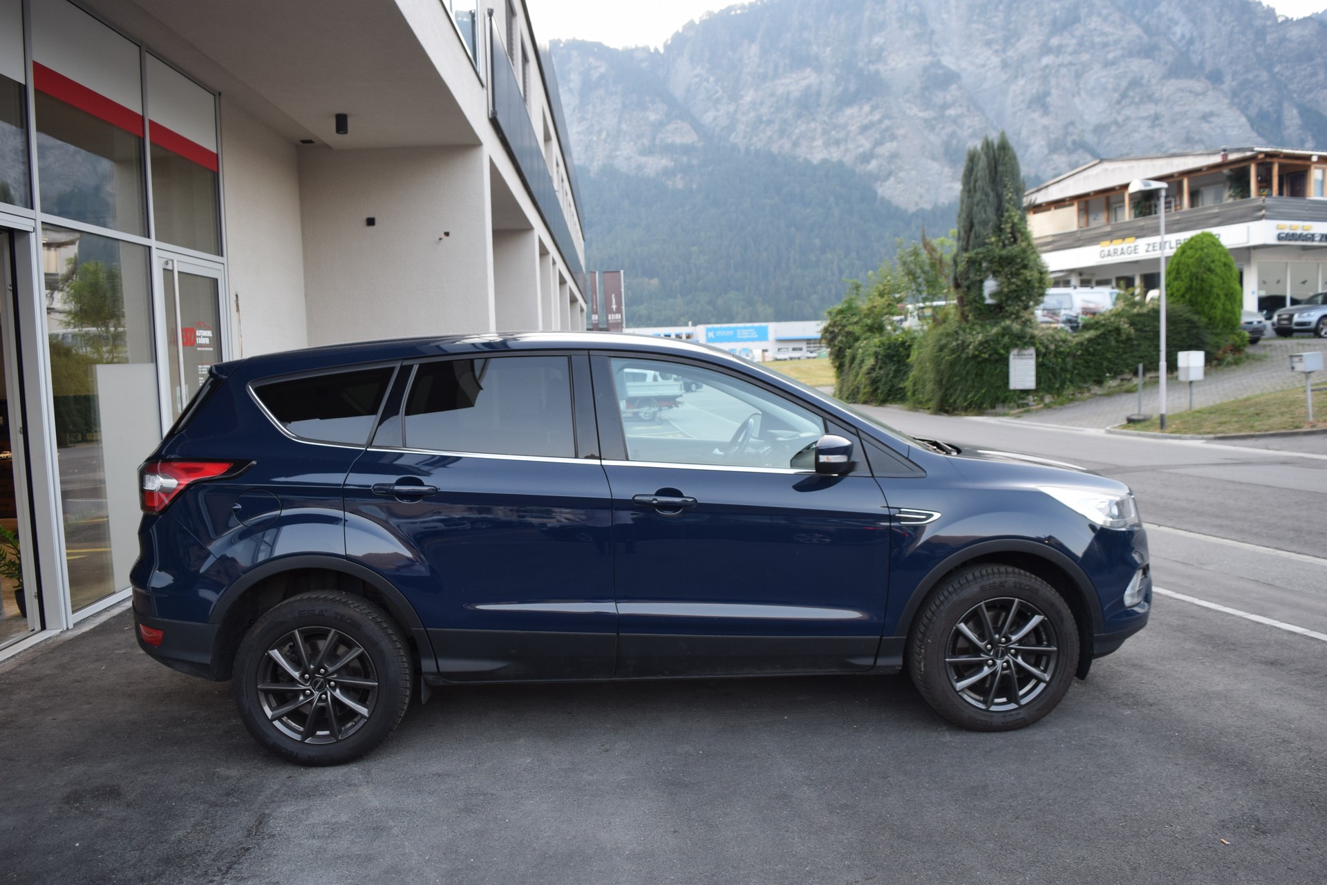 FORD Kuga 2.0 TDCi ST Line High 4WD PowerShift-image-9