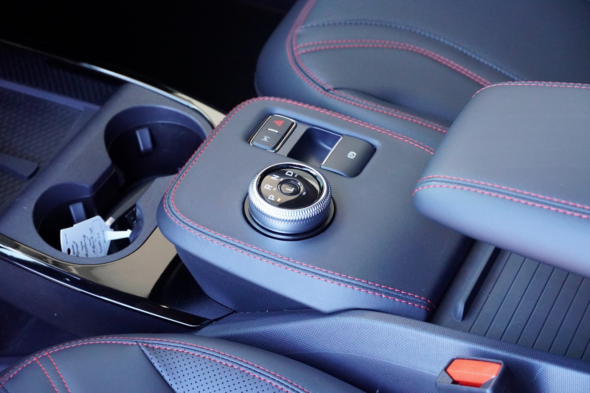 FORD Mustang MACH-E Premium AWD 88 kWh-image-10