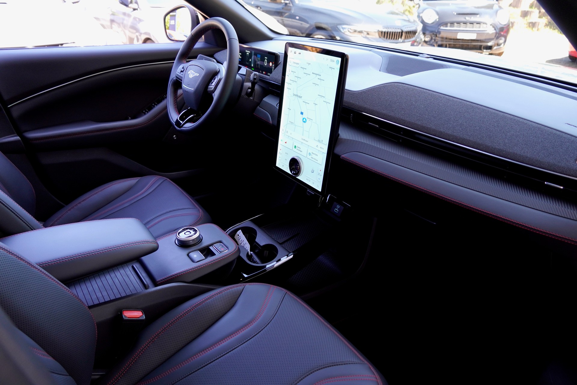 FORD Mustang MACH-E Premium AWD 88 kWh-image-11