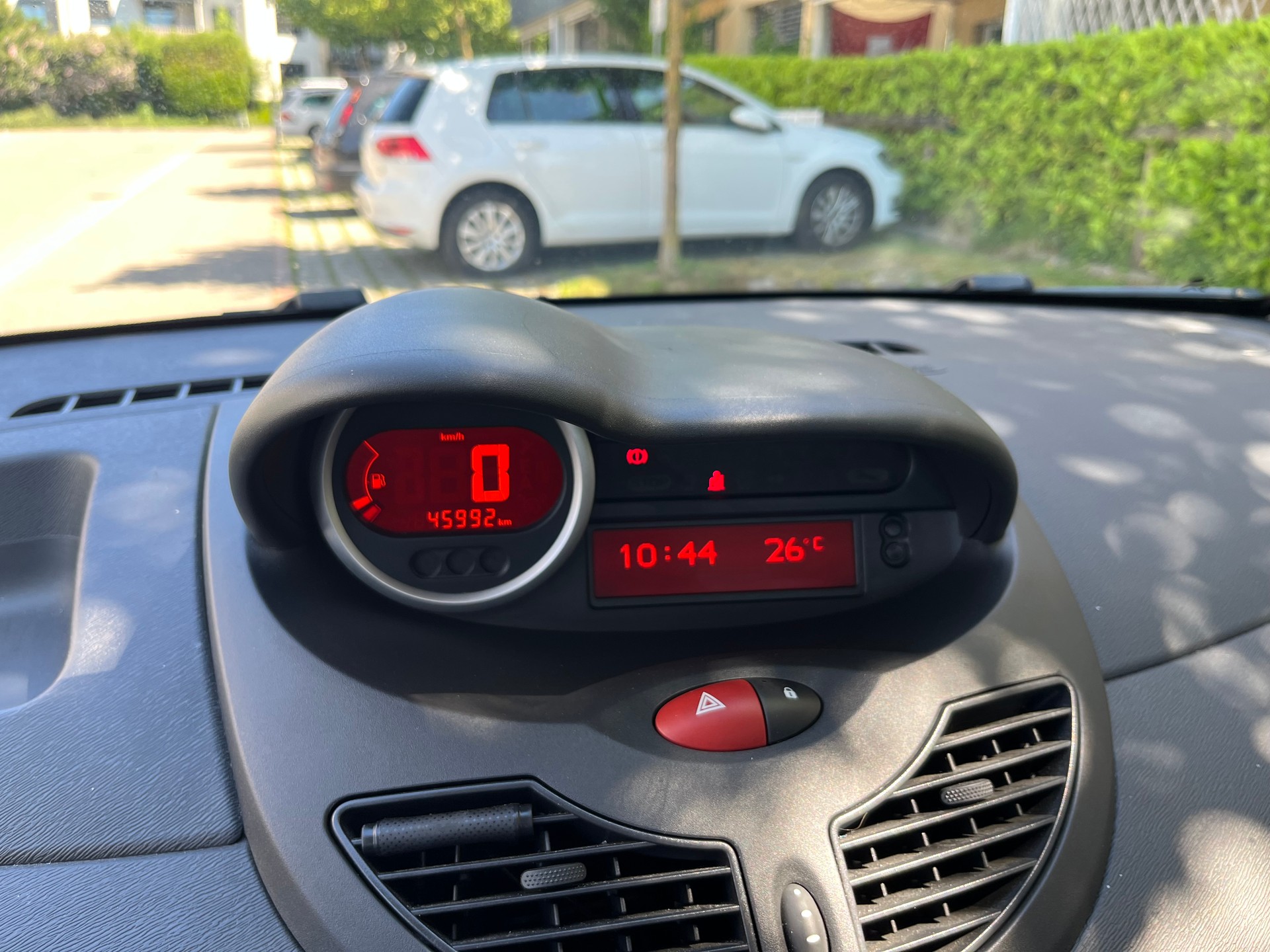 RENAULT Twingo 1.2 16V Initiale Quickshift-image-10