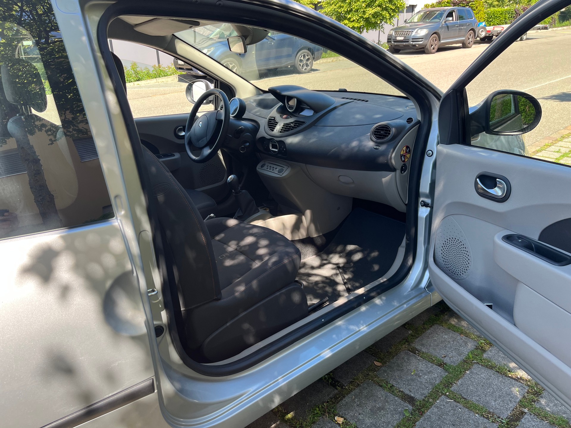 RENAULT Twingo 1.2 16V Initiale Quickshift-image-7