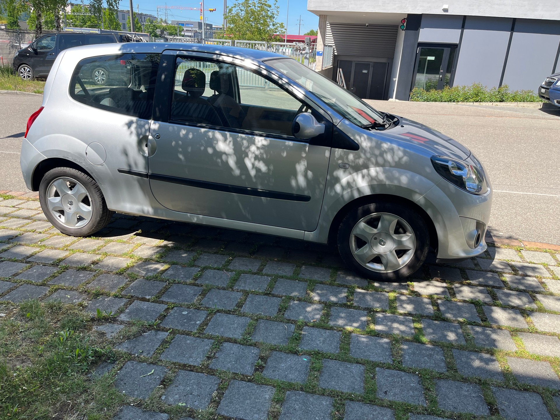 RENAULT Twingo 1.2 16V Initiale Quickshift-image-3