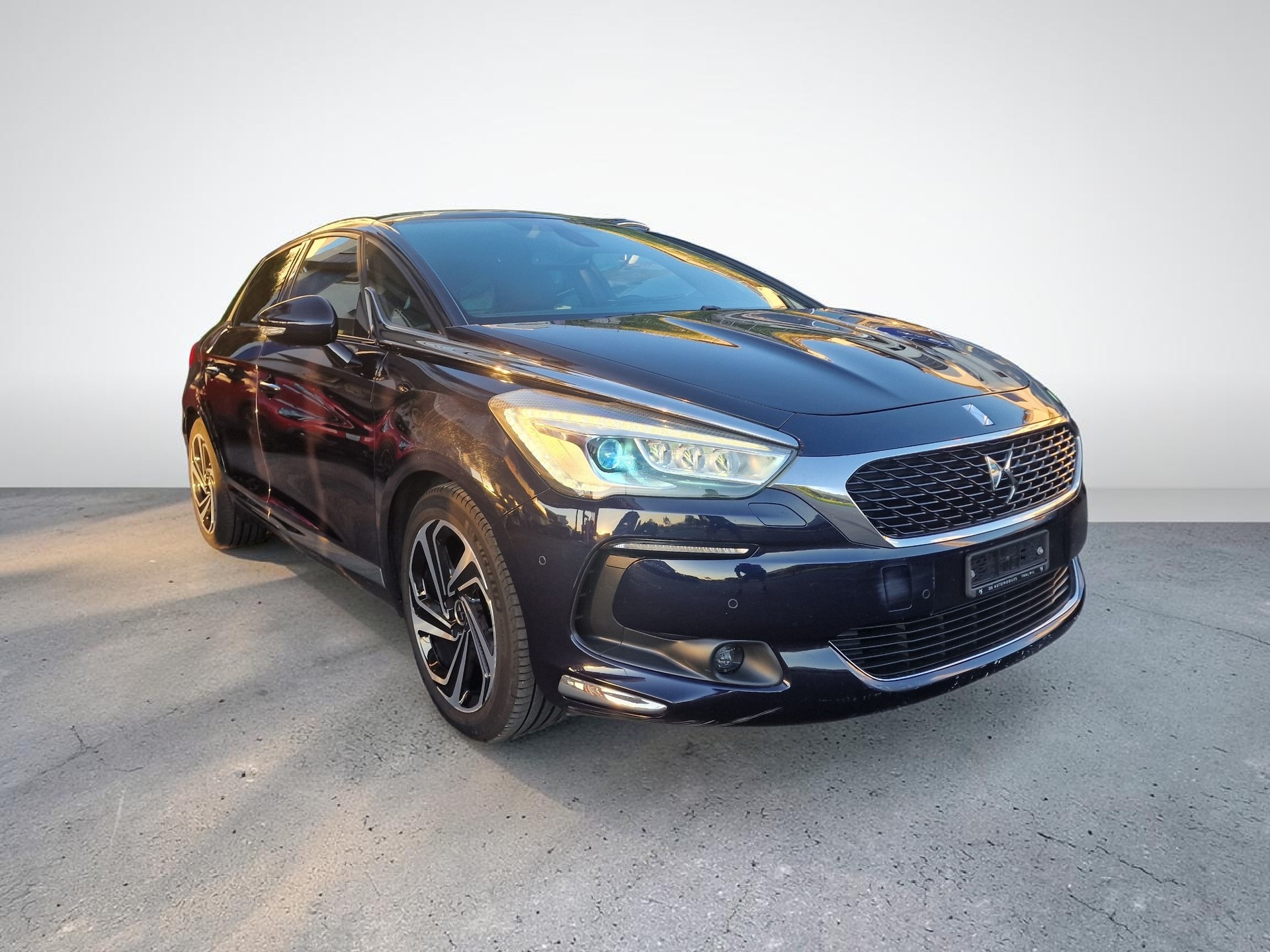 DS AUTOMOBILES DS5 2.0 e-HDi Sport Chic Automatic 12Mt Gara 8xAlu Neu MFK-showroom-element-1
