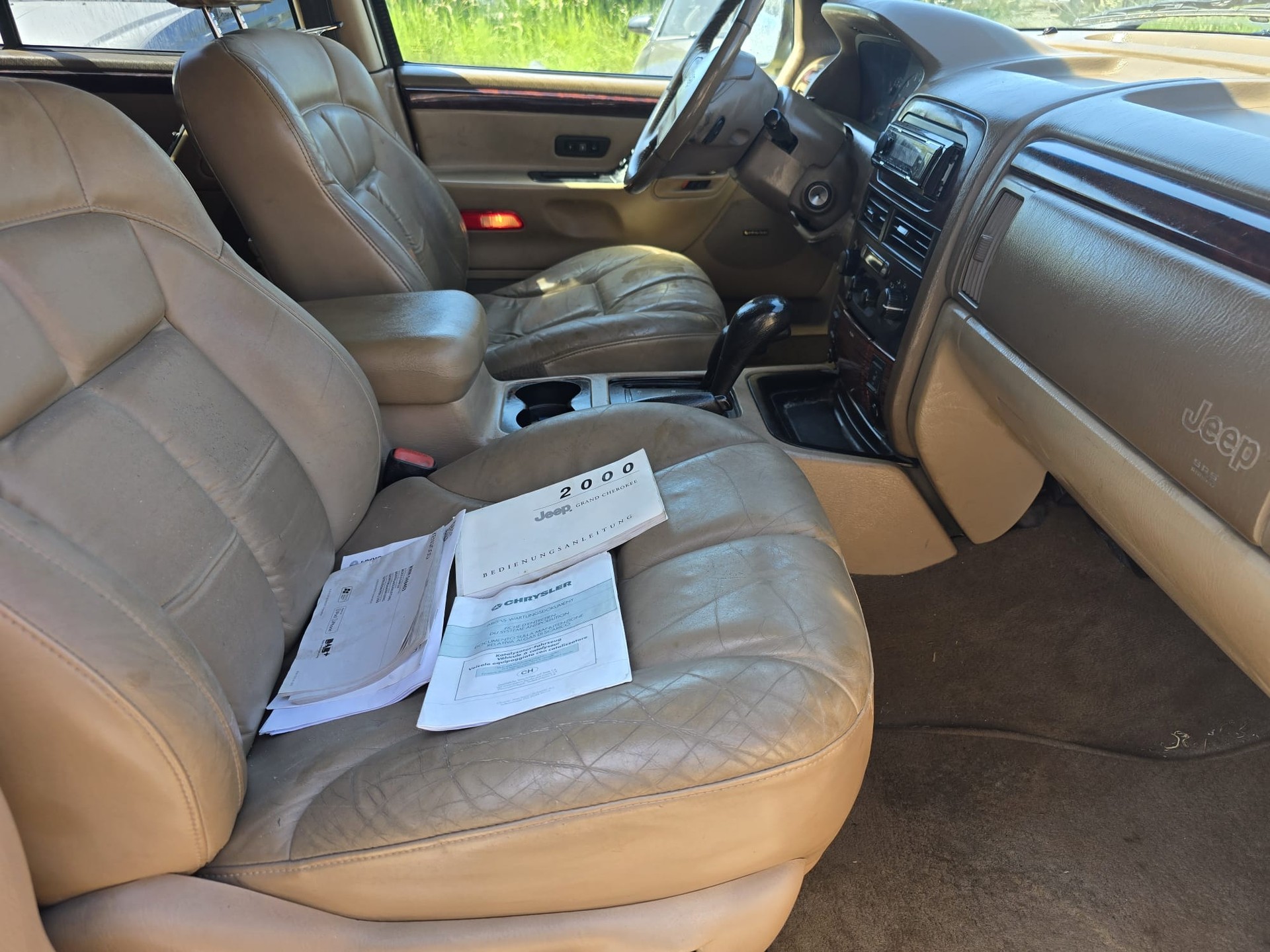 JEEP Grand Cherokee 4.7 Limited Automatic-image-5