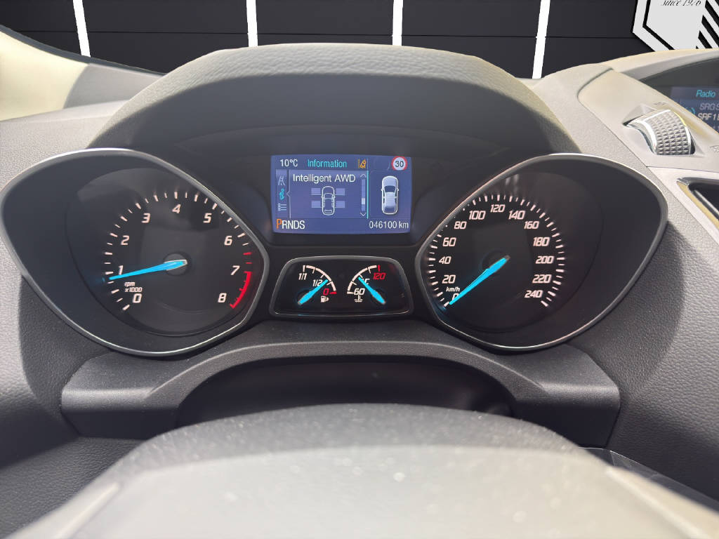 FORD Kuga 1.6 EcoB Titanium-image-14