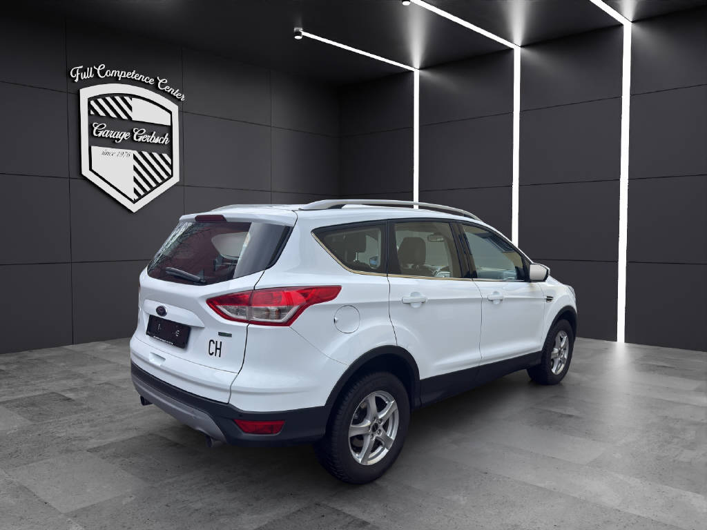 FORD Kuga 1.6 EcoB Titanium-image-5