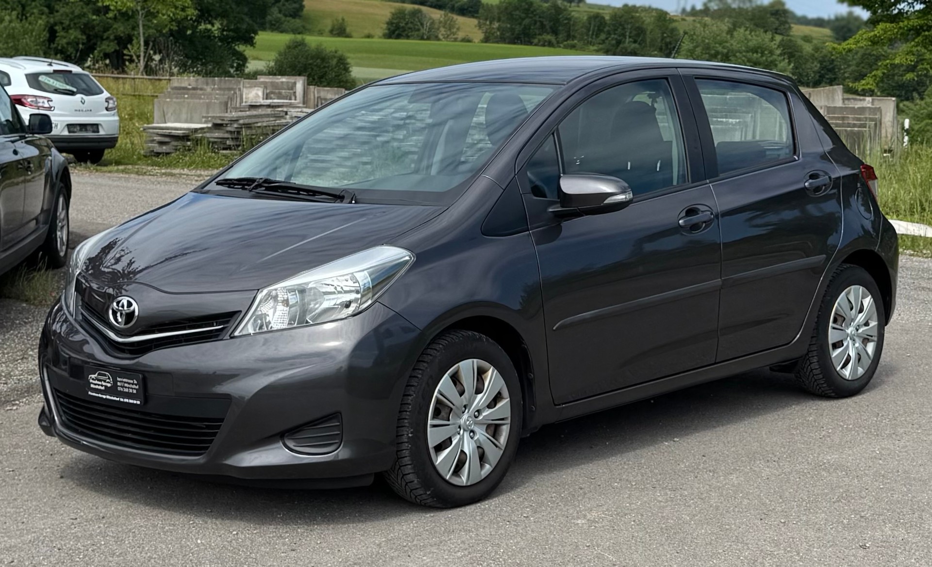 TOYOTA Yaris 1.33 Luna * Anhängerkupplung *