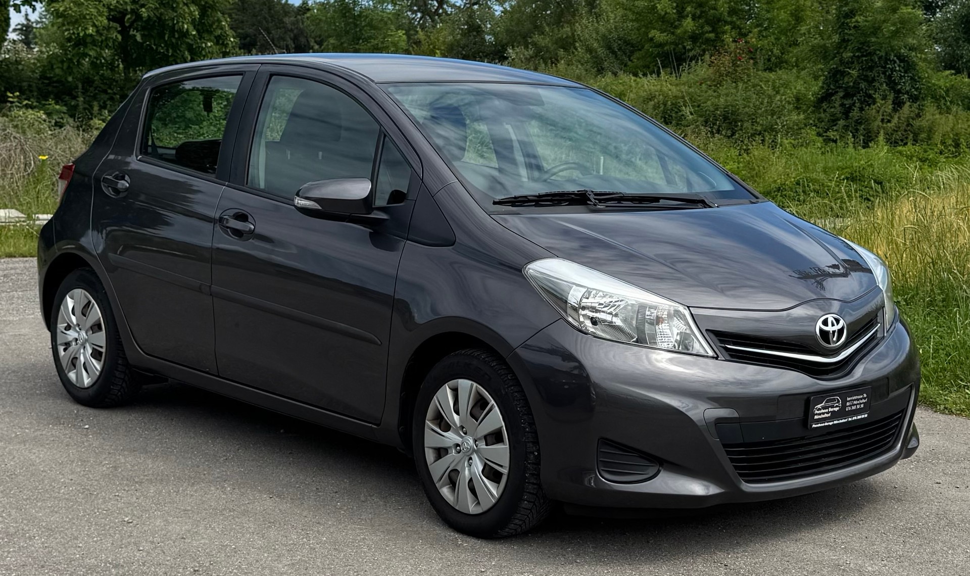 TOYOTA Yaris 1.33 Luna * Anhängerkupplung *-image-12