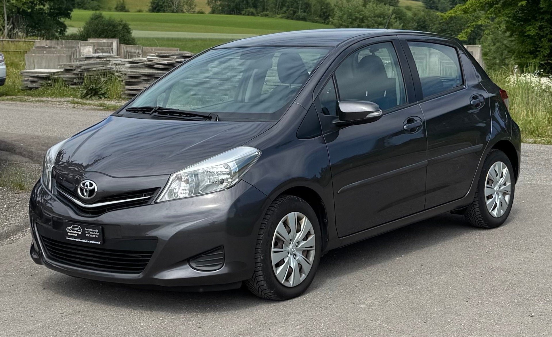 TOYOTA Yaris 1.33 Luna * Anhängerkupplung *-showroom-element-2