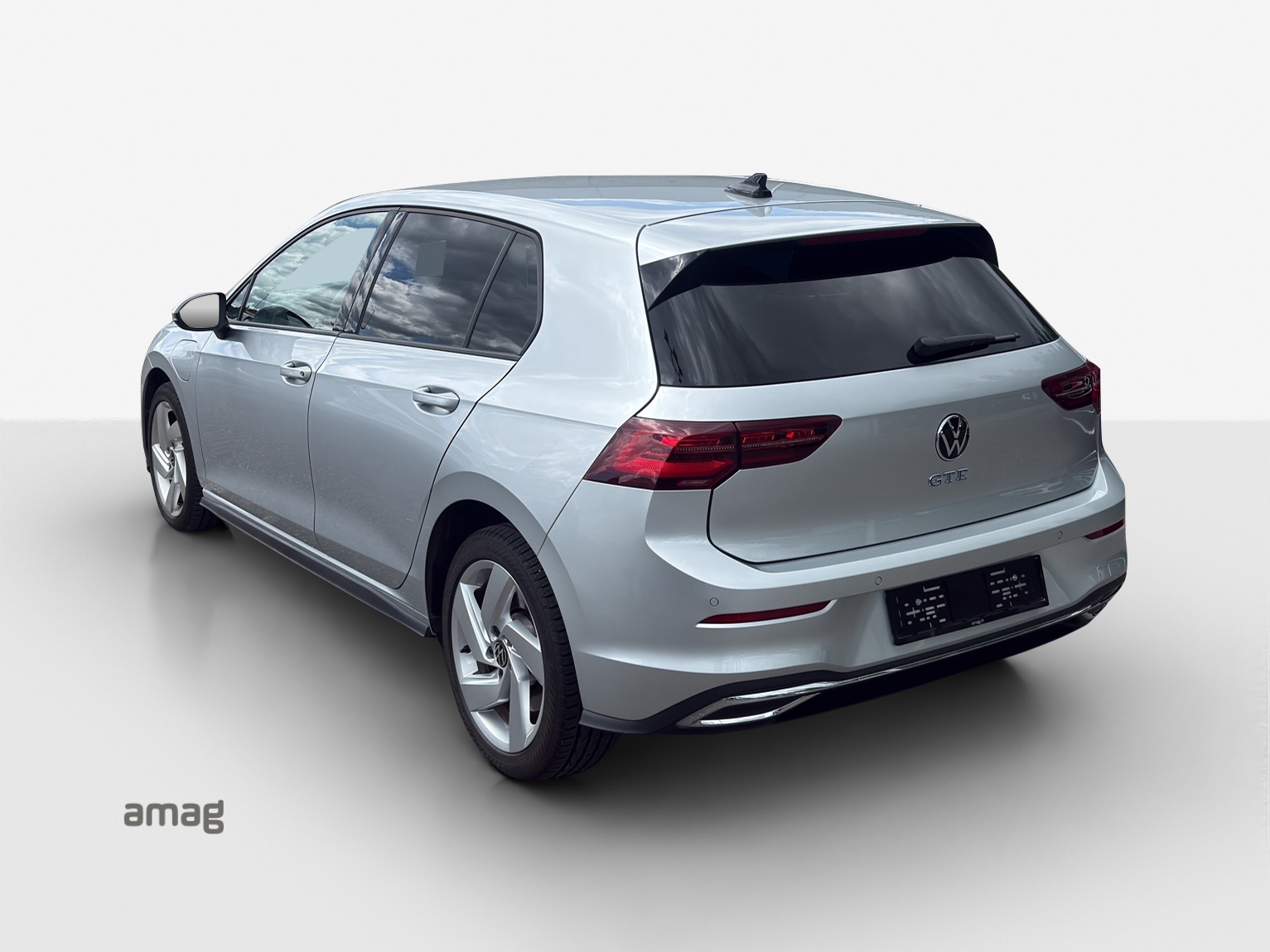 VW Golf 1.4 TSI PHEV GTE-showroom-element-2