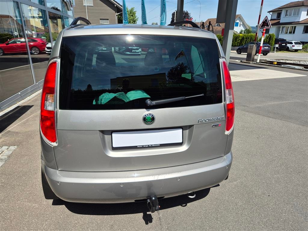 SKODA Roomster 1.6 Magic-image-10