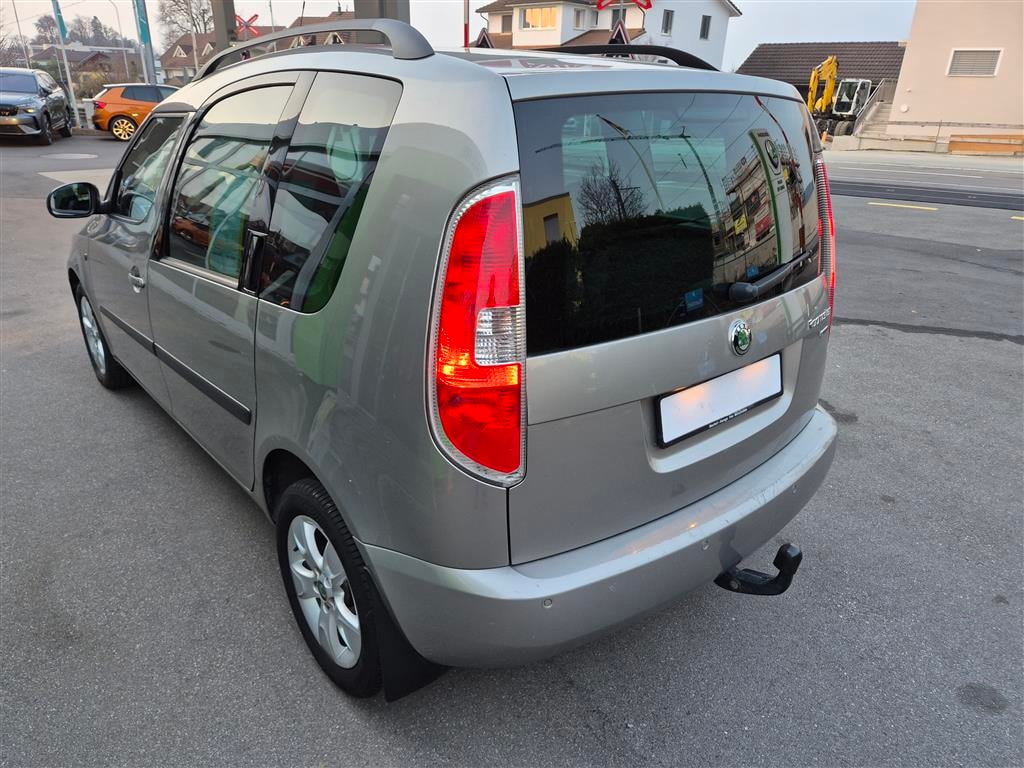 SKODA Roomster 1.6 Magic-image-4