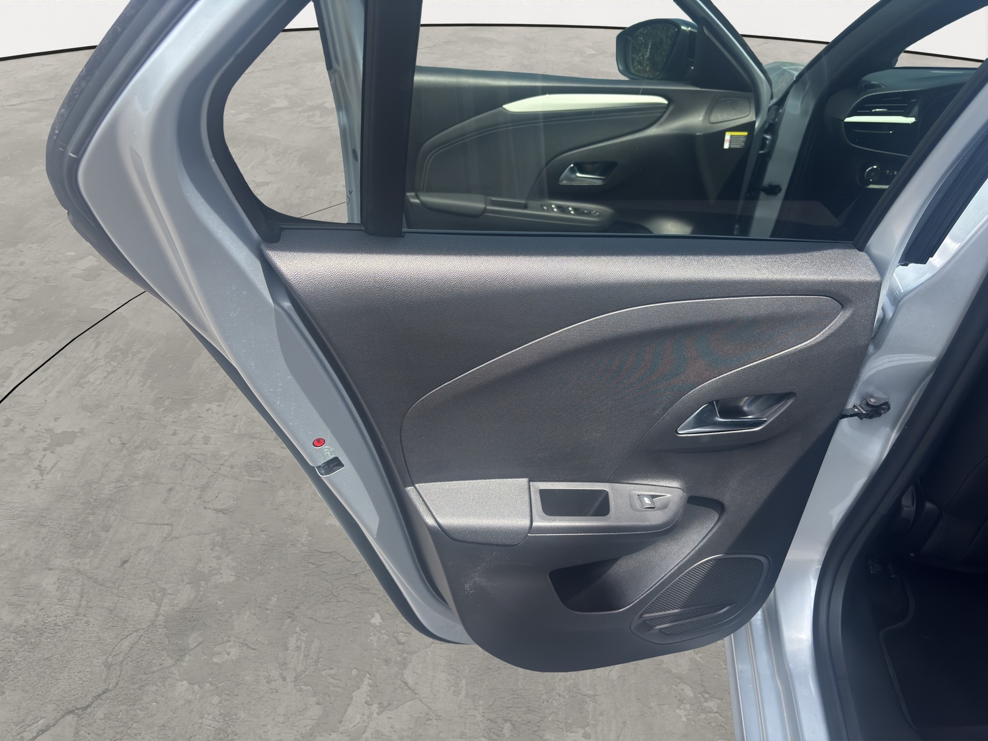 OPEL Corsa 1.2 MHEV GS Celebration-image-18