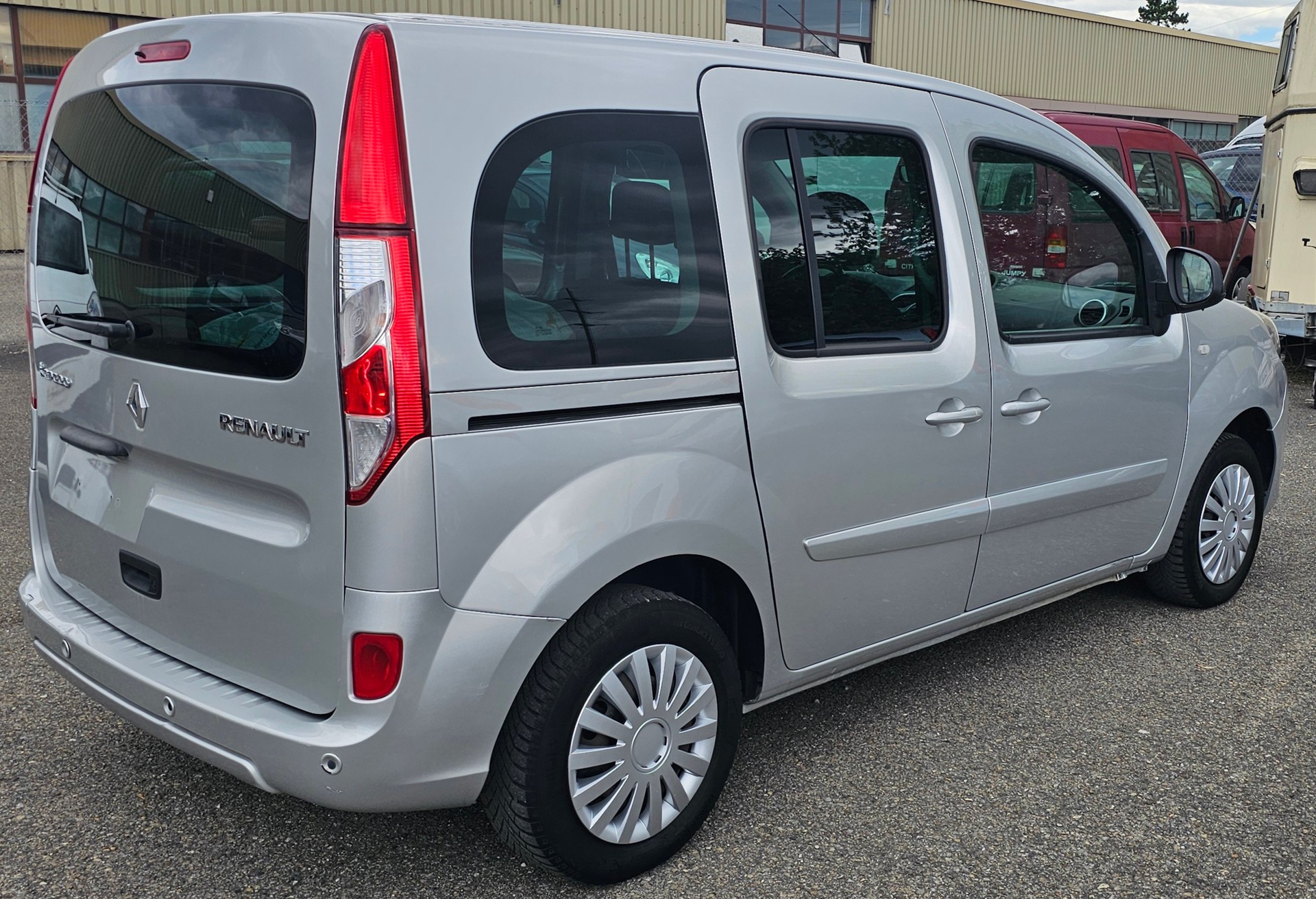 RENAULT Kangoo 1.2 16V Turbo 90th Anniversary-image-3