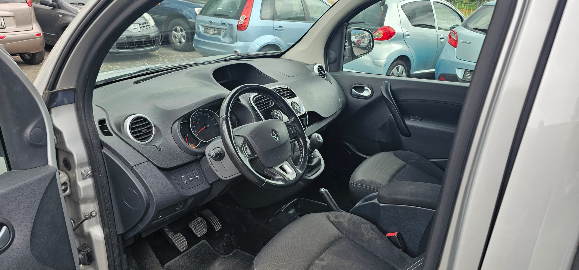 RENAULT Kangoo 1.2 16V Turbo 90th Anniversary-image-6