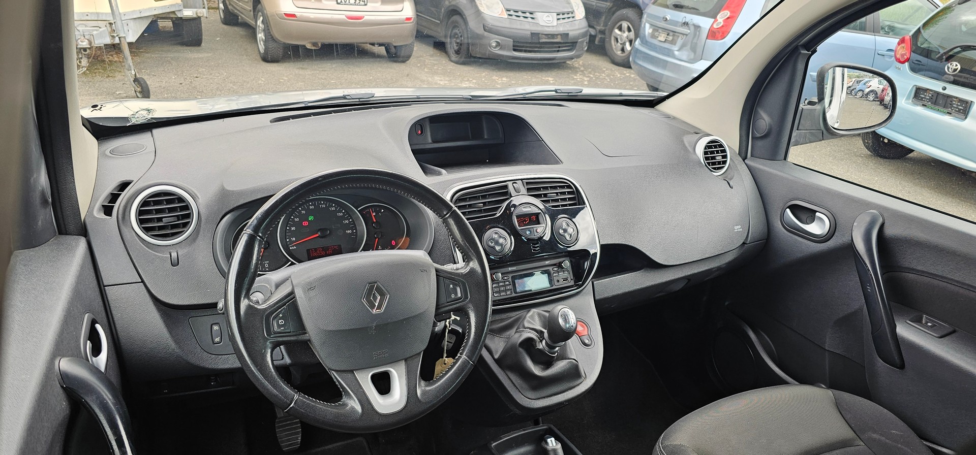 RENAULT Kangoo 1.2 16V Turbo 90th Anniversary-image-5